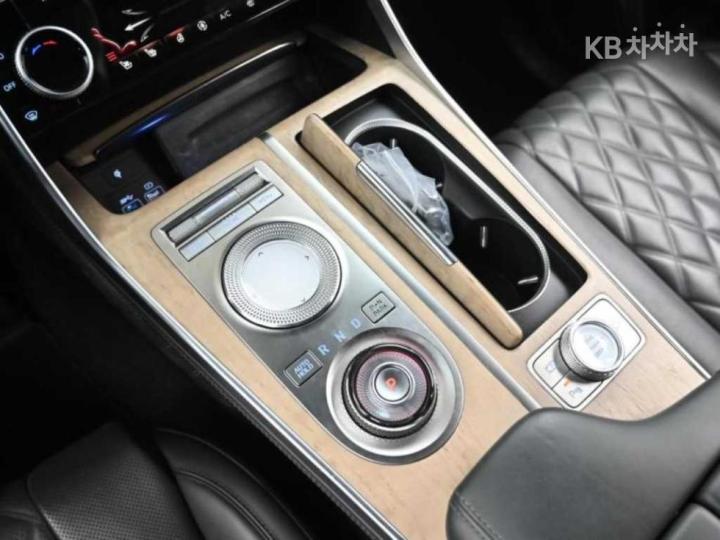 Genesis GV80 3.0 Diesel AWD 10