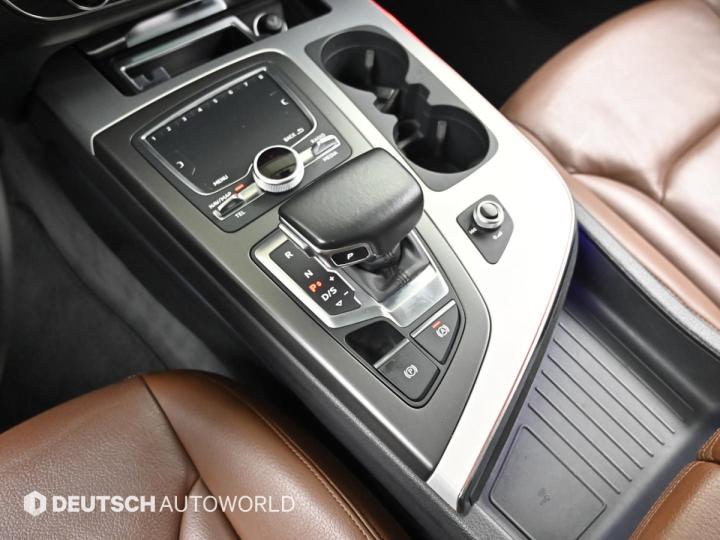 Audi Q7 New 2.0 45 TFSI Quattro 10