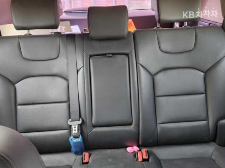 KG Mobility (Ssangyong) Korando Beautiful 1.6 Diesel 2WD Delight Plus 8