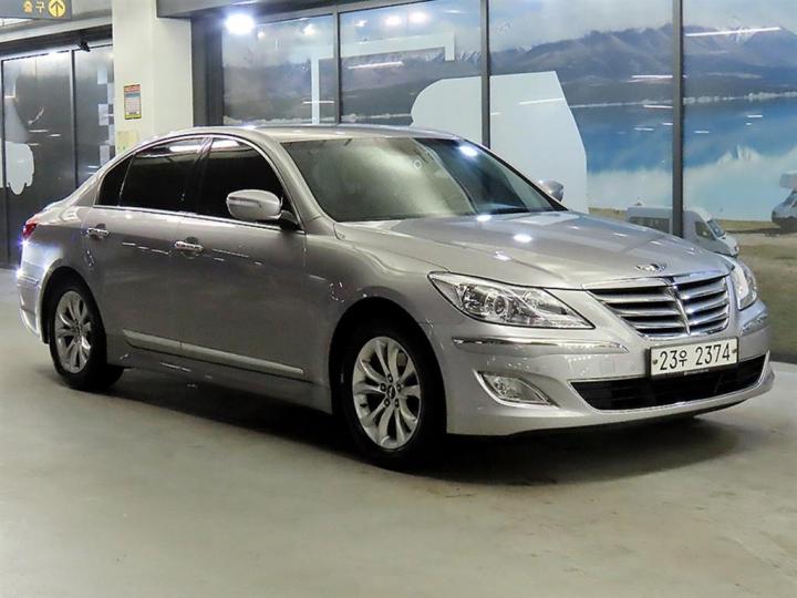 Hyundai Genesis BH330 MODERN Special
