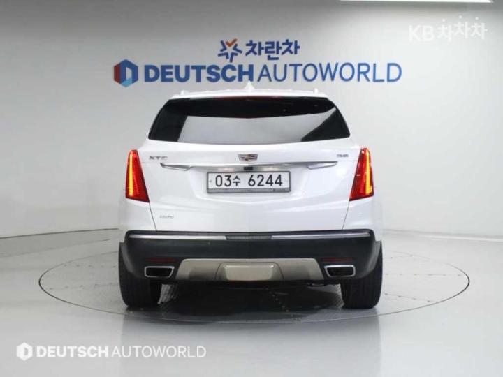 Cadillac XT5 3.6 Premium 5