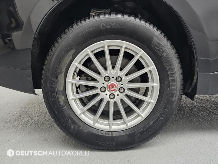 Jaguar F-PACE 20d PRESTIGE 6