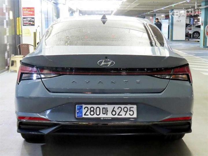 Hyundai Avante CN7 1.6 Gasoline Inspiration 6