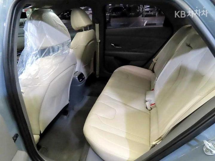 Hyundai Avante CN7 1.6 Gasoline Inspiration 8