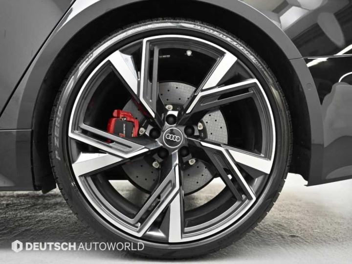 Audi RS6 C8 4.0 TFSI Avant Performance 6