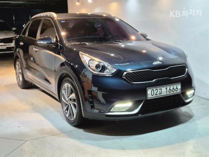 Kia Niro 1.6 Prestige 3