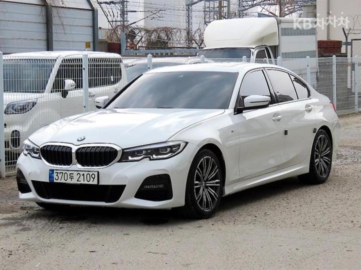 BMW 3 Series G20 320i M Sport 3
