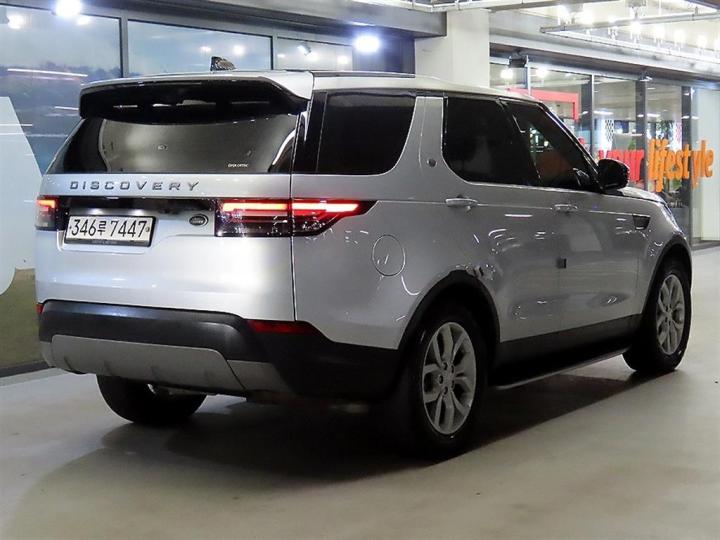 Land Rover Discovery 5 2.0 SD4 SE 5