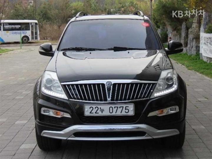 KG Mobility (Ssangyong) Rexton W 4WD RX7 Luxury 3