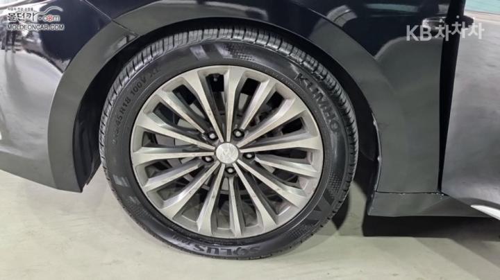 Hyundai Grandeur HG HG300 Premium 7