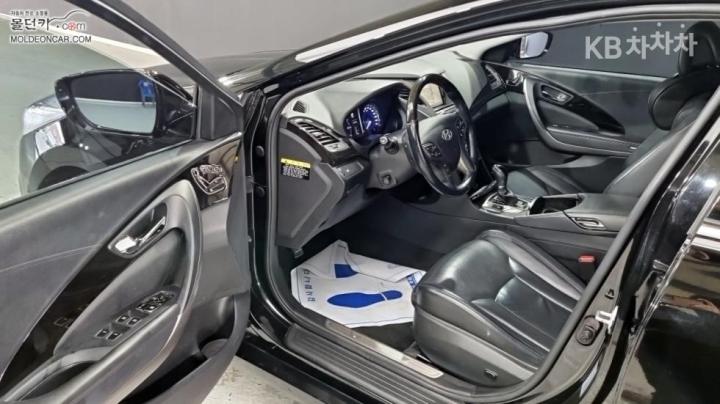 Hyundai Grandeur HG HG300 Premium 10