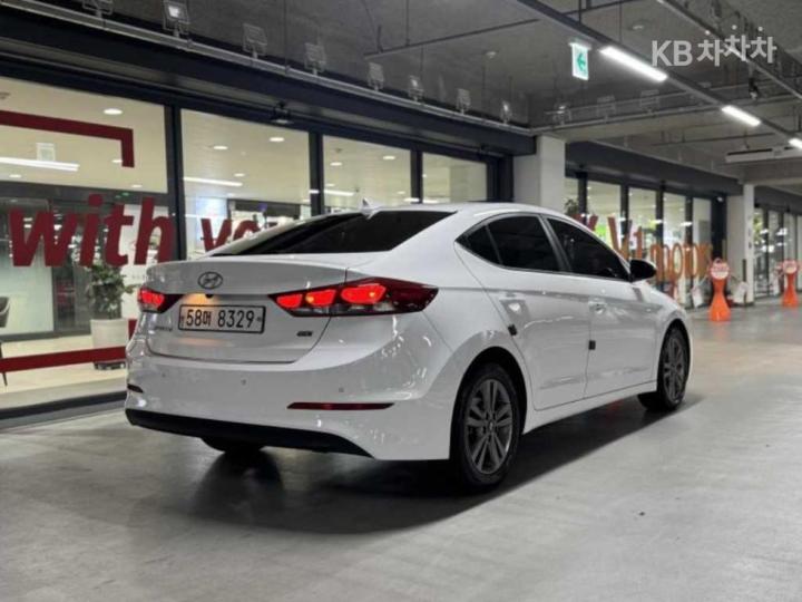 Hyundai Avante AD 1.6 GDi Smart Special 5