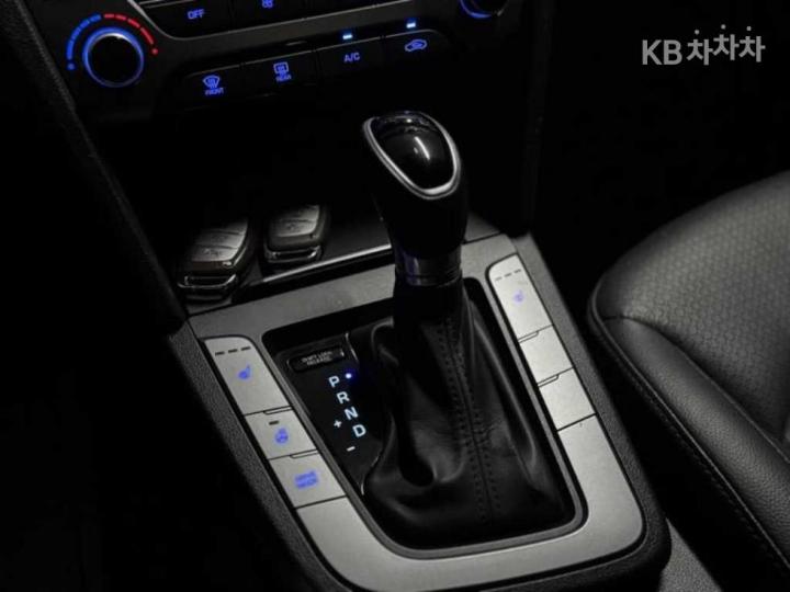 Hyundai Avante AD 1.6 GDi Smart Special 10