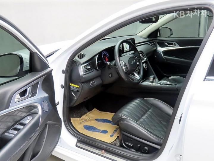 Genesis G70 2.0T AWD Supreme 6