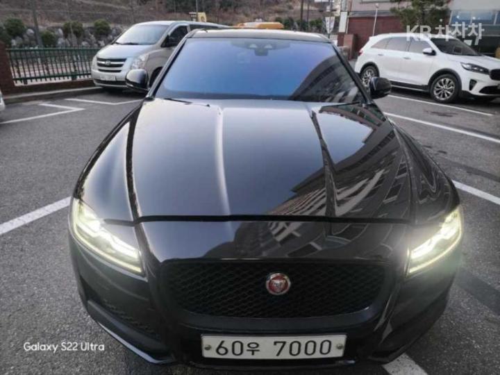 Jaguar XF 2.0d Portfolio