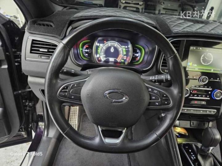 Renault QM6 2.0 LPe 2WD RE Signature 10