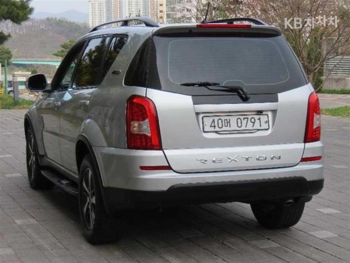 KG Mobility (Ssangyong) Rexton W 4WD RX7 Luxury 5