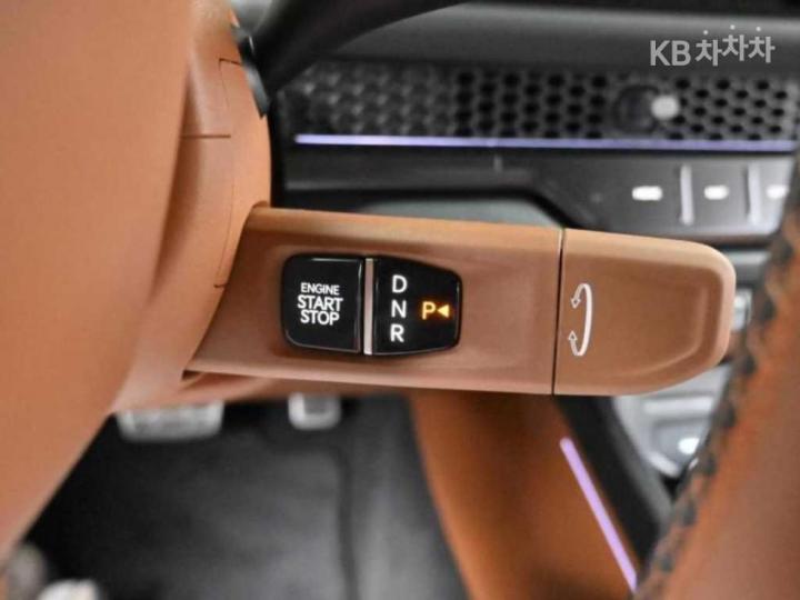 Kia Tasman G2.5 T-GDI 4WD X-Pro 10