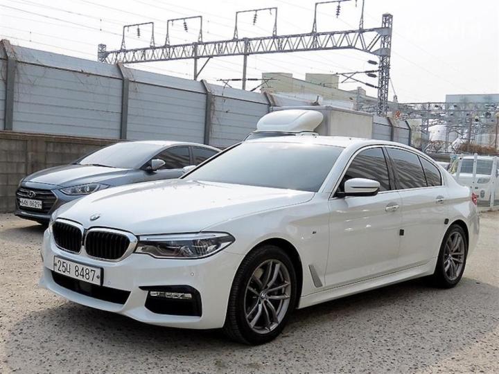 BMW 5 Series G30 530i xDrive M Sport 3