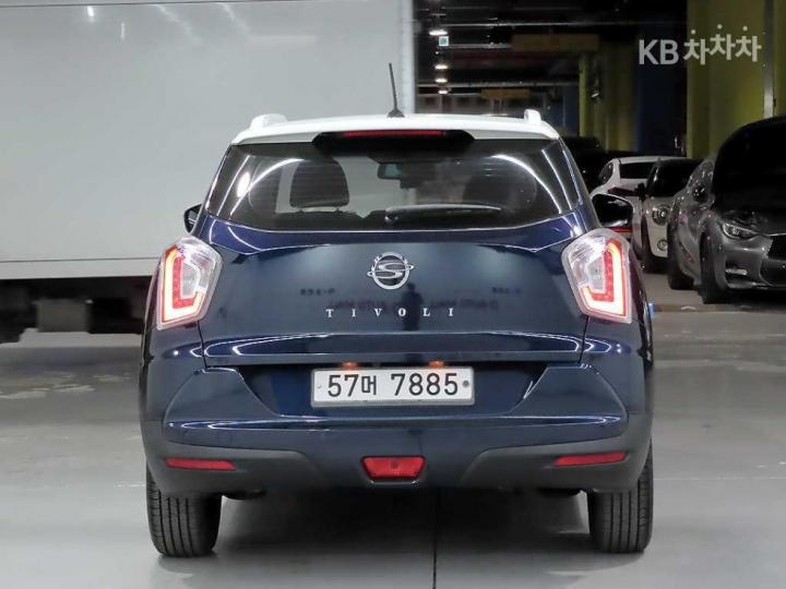 KG Mobility (Ssangyong) Tivoli Gasoline VX 4