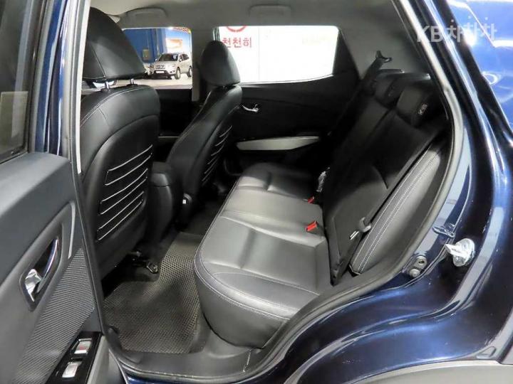 KG Mobility (Ssangyong) Tivoli Gasoline VX 8