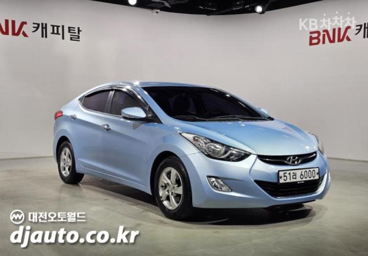 Hyundai Avante MD M16 GDi LUXURY 4