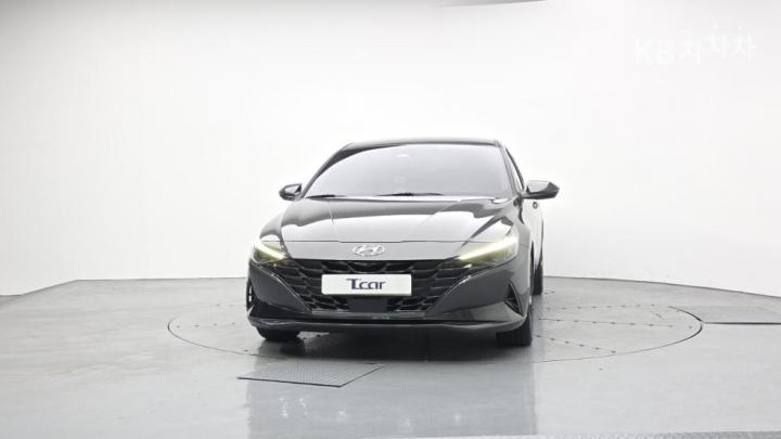 Hyundai Avante CN7 1.6 Gasoline Modern 4