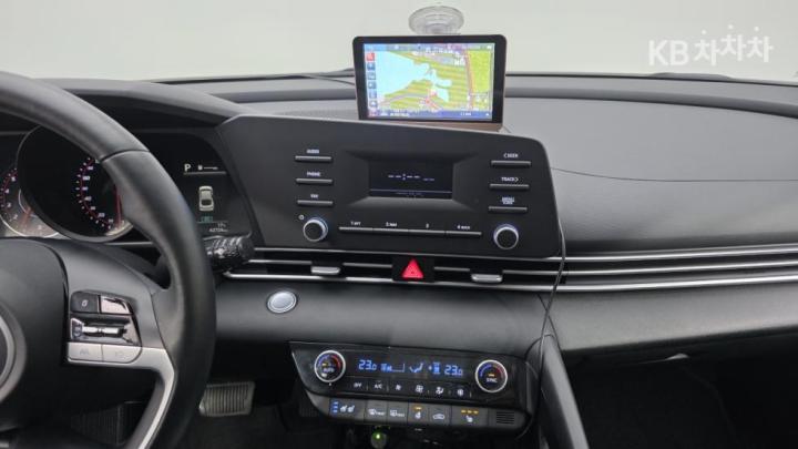 Hyundai Avante CN7 1.6 Gasoline Modern 9