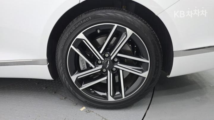 Genesis G80 RG3 2.5 T-GDi AWD 8