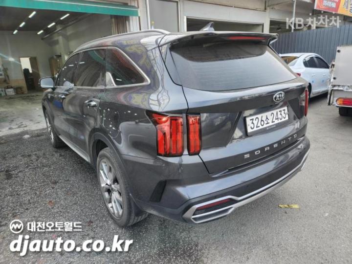 Kia Sorento MQ4 2.2 Diesel 2WD Signature 4