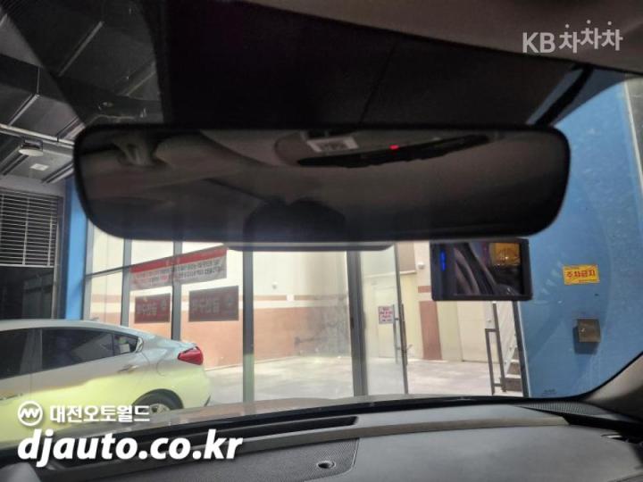 Kia Sorento MQ4 2.2 Diesel 2WD Signature 10