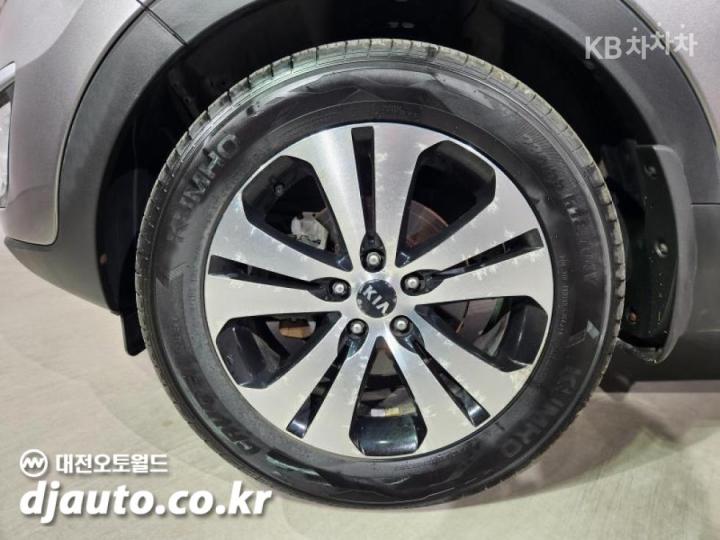 Kia Sportage R 2WD Diesel TLX Top Model 7