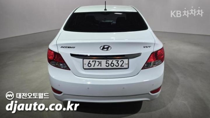 Hyundai Accent New 1.4 VVT Modern 5