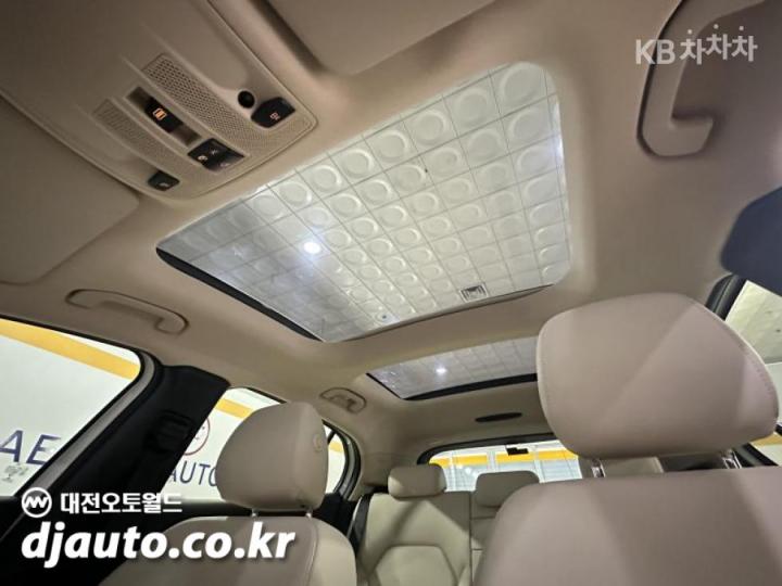 Mercedes-Benz GLA-Class X156 GLA220 Base Type 9