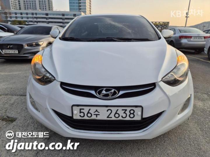 Hyundai Avante MD M16 GDi LUXURY