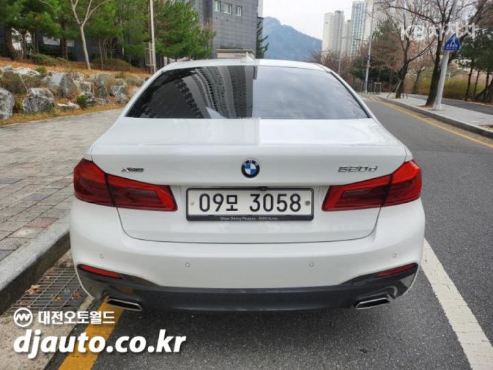 BMW 5 Series G30 520d M Sport Plus 10