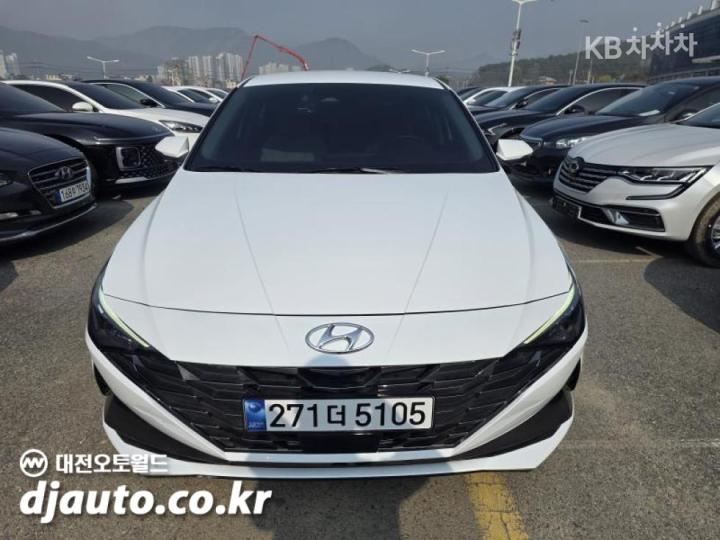Hyundai Avante CN7 1.6 Gasoline Modern 4