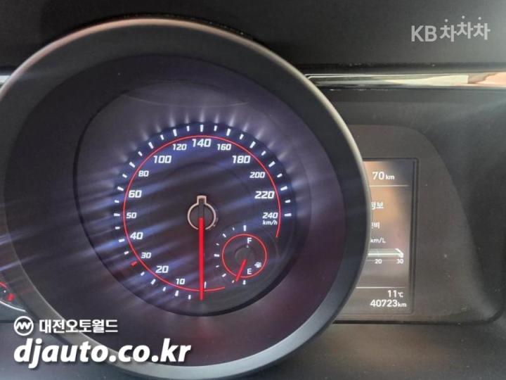 Hyundai Avante CN7 1.6 Gasoline Modern 9