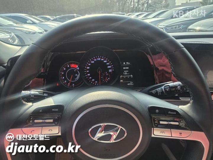 Hyundai Avante CN7 1.6 Gasoline Modern 10