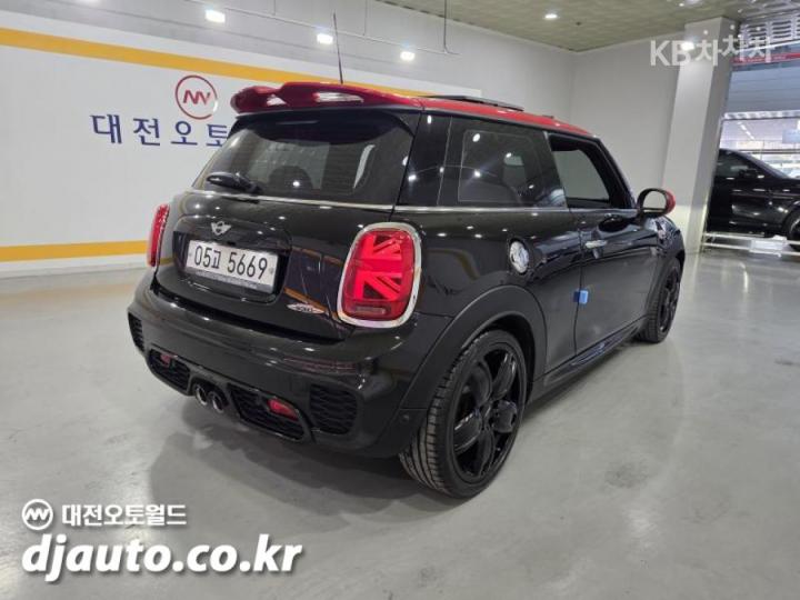 Mini Cooper S 2.0 Base Type 6