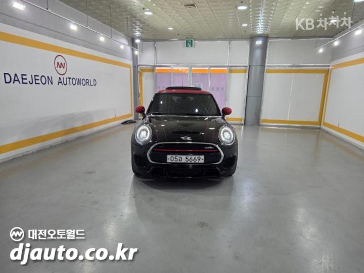 Mini Cooper S 2.0 Base Type 9