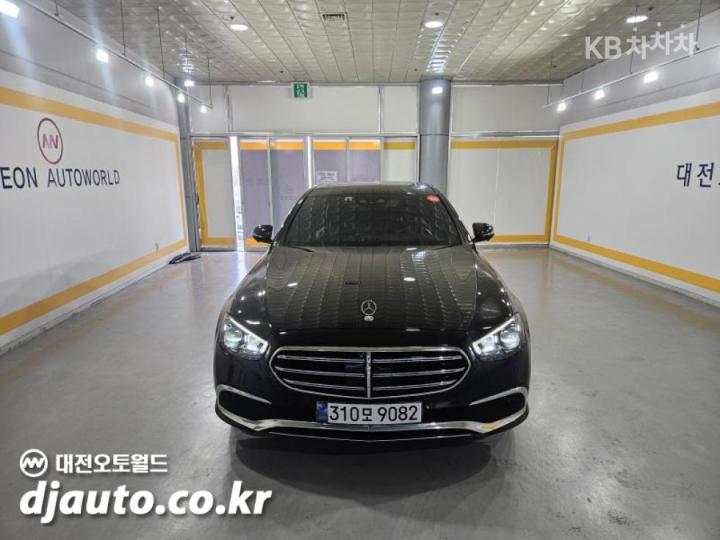 Mercedes-Benz E-Class W213 E250 Exclusive