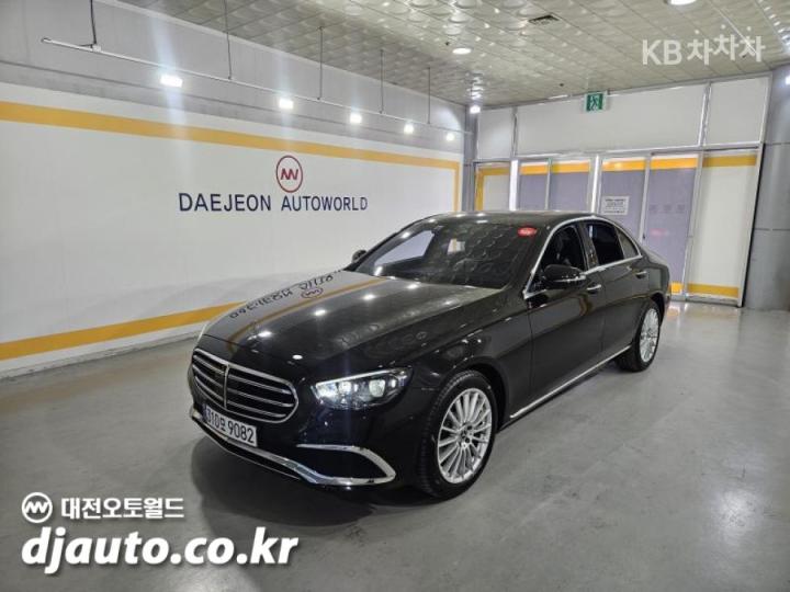 Mercedes-Benz E-Class W213 E250 Exclusive 3