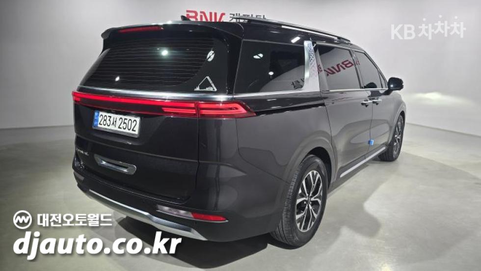 2021 - kia carnival