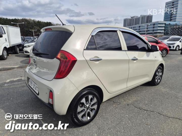 Kia Morning Luxury 7