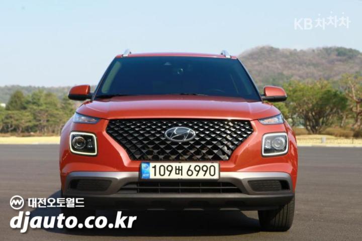 Hyundai Venue Gasoline 1.6 FLUX