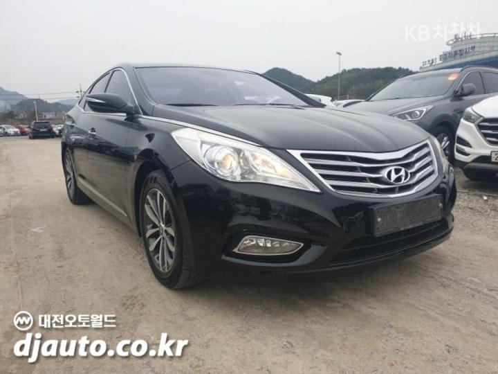 Hyundai Grandeur HG HG240 Luxury 4