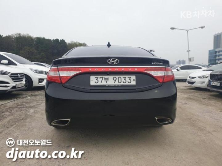 Hyundai Grandeur HG HG240 Luxury 5