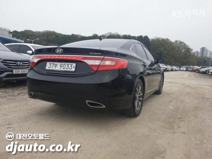 Hyundai Grandeur HG HG240 Luxury 6