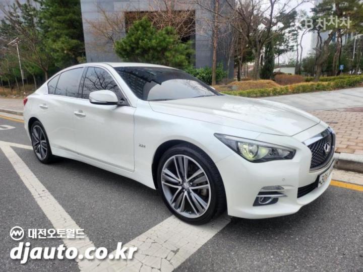 Infiniti Q50 2.2d Premium 4